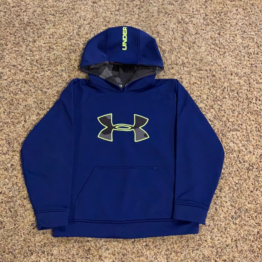 Boy’s Under Armour sweatshirt.